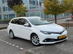 Toyota Auris Touring Sports 1.8 Hybrid Dynamic 2017 Wit, 65 €/maand, 28 km/l, Alcantara, Wit