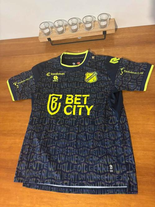FC Volendam Kermis 24/25, Verzamelen, Sportartikelen en Voetbal, Zo goed als nieuw, Shirt, Overige binnenlandse clubs, Ophalen of Verzenden