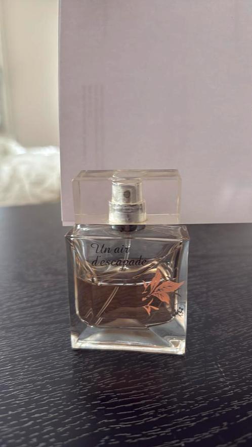 Zeldzame geur: Givenchy - Un Air d’Escapade, Sieraden, Tassen en Uiterlijk, Uiterlijk | Parfum, Zo goed als nieuw, Ophalen