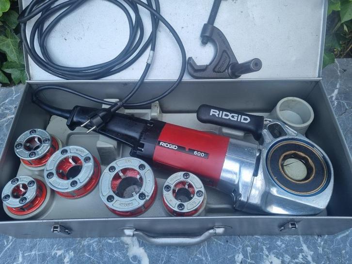 RIDGIG 600 draadsnijmachine Nieuwstaat !, Doe-het-zelf en Verbouw, Gereedschap | Handgereedschap, Zo goed als nieuw, Ophalen of Verzenden