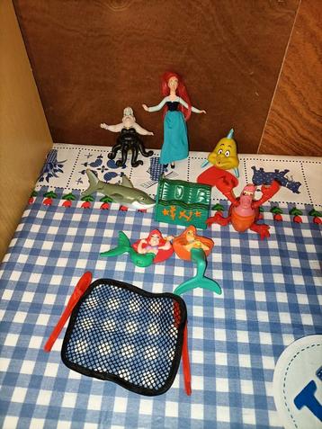De kleine Zeemeermin poppetjes en spulletjes  beschikbaar voor biedingen