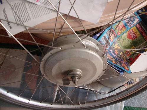 achterwiel met motor sparta  batavus koga  enz display enz, Fietsen en Brommers, Fietsonderdelen, Gebruikt, Algemeen, Wiel, Ophalen of Verzenden