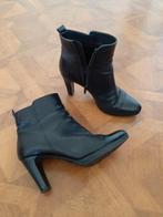 Lina locchi leren enkellaarsjes maat 38 hak 8cm, Lina Locchi, Zwart, Lage of Enkellaarzen, Ophalen of Verzenden