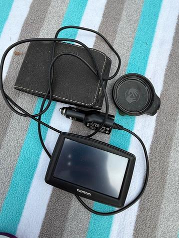 TomTom Navigatiesysteem met Accessoires beschikbaar voor biedingen