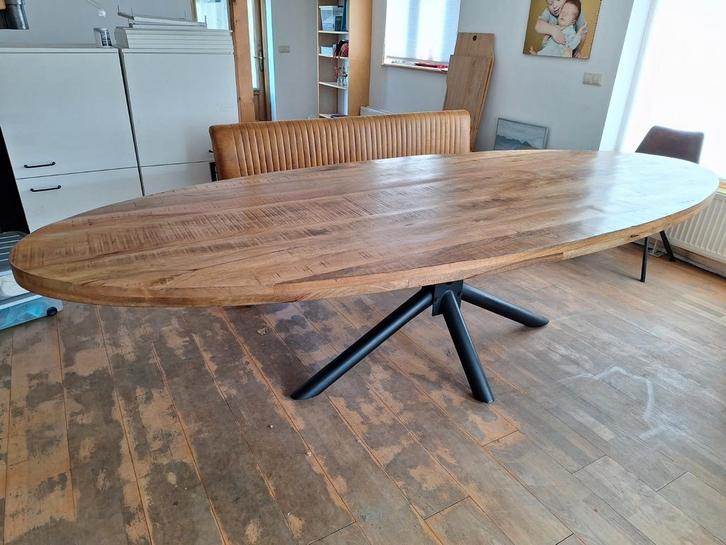 Mooie ovale mangohouten eetkamertafel 3 meter lang., Huis en Inrichting, Tafels | Eettafels, Gebruikt, 100 tot 150 cm, 200 cm of meer