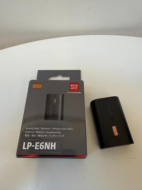 Originele LP-E6NH batterij (zeer weinig gebruikt), Audio, Tv en Foto, Fotografie | Accu's en Batterijen, Zo goed als nieuw, Ophalen of Verzenden