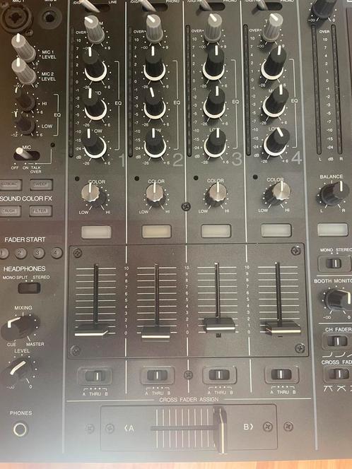 Djm 800 - uitzonderlijke bijna nieuwstaat, Muziek en Instrumenten, Mengpanelen, Zo goed als nieuw, Minder dan 5 kanalen, Ophalen of Verzenden