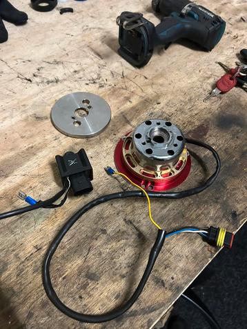 Hpi 2ten 210 onsteking race 2 rondjes oud + 320 gram plaat beschikbaar voor biedingen