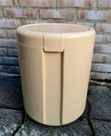 Guzzini badkamermeubel kleine tafel Space Age beige mooi   beschikbaar voor biedingen