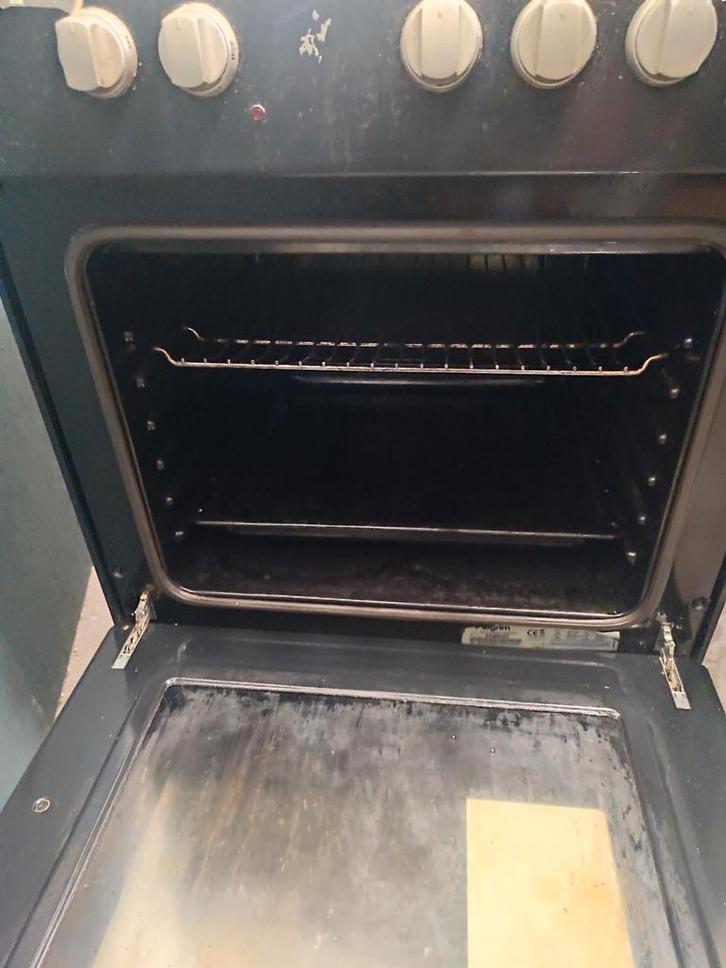 Gasfornuis - Gebruikt, Witgoed en Apparatuur, Fornuizen, Gebruikt, Vrijstaand, Gas, 4 kookzones, 85 tot 90 cm, 45 tot 60 cm, Ophalen of Verzenden