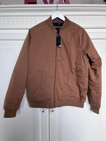 Tommy Hilfiger bomber jacket maat 176 nieuw met kaartje beschikbaar voor biedingen