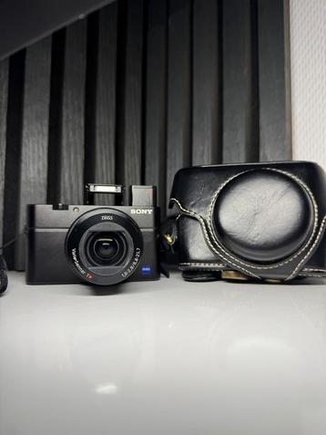 SONY RX100 IV - LERENHOES beschikbaar voor biedingen