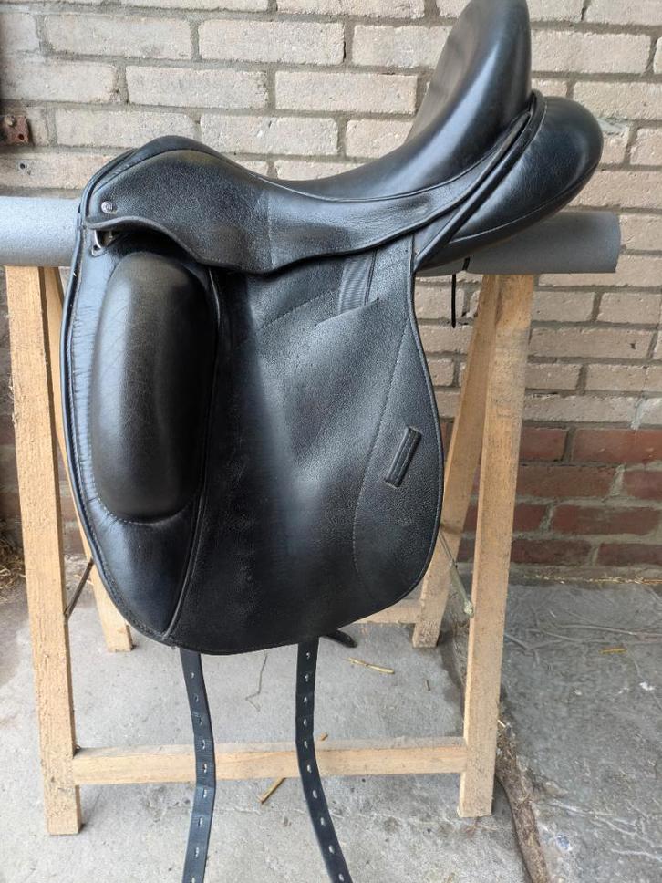 Custom Icon Flight, Dieren en Toebehoren, Paarden en Pony's | Zadels, Gebruikt, Dressuur, Ophalen