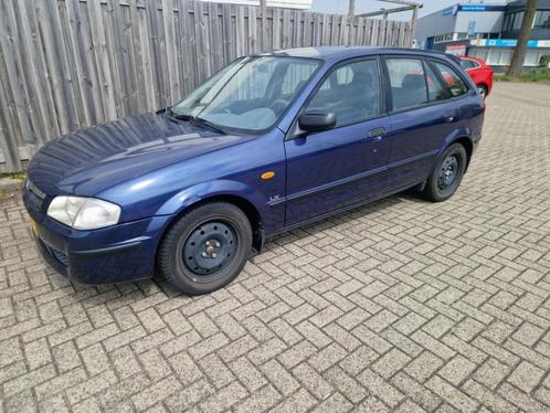 Mazda 323 Fastbreak 1.5i LS, Auto's, Mazda, Bedrijf, ABS, Airbags, Centrale vergrendeling, Startonderbreker, Benzine, Euro 2, D