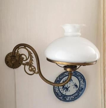 Vintage Olielamp met Glazen Kap - Elektrisch beschikbaar voor biedingen