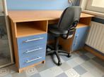 Bureau met gratis blauwe bureaustoel, Huis en Inrichting, Bureaus, Gebruikt, Ophalen, Bureau