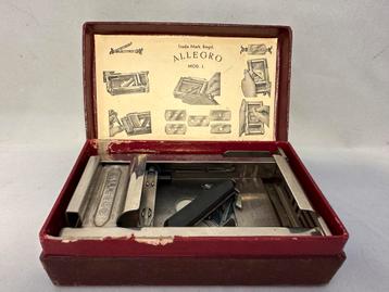 Vintage Zwitserse scheermesjes slijper Allegro Model L beschikbaar voor biedingen