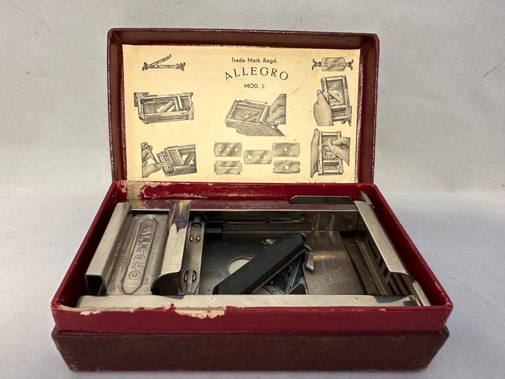 Vintage Zwitserse scheermesjes slijper Allegro Model L, Antiek en Kunst, Antiek | Overige Antiek, Ophalen of Verzenden