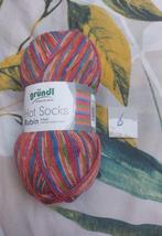 1 bol sokkenwol gekleurd gemêleerd (Gründl), Ophalen of Verzenden, Nieuw, Breien of Haken, Wol of Garen