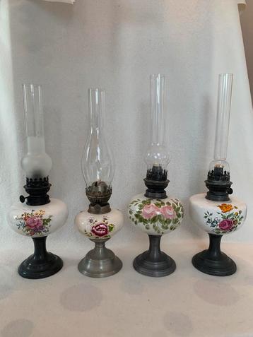 4 olielampen - bloemen beschikbaar voor biedingen