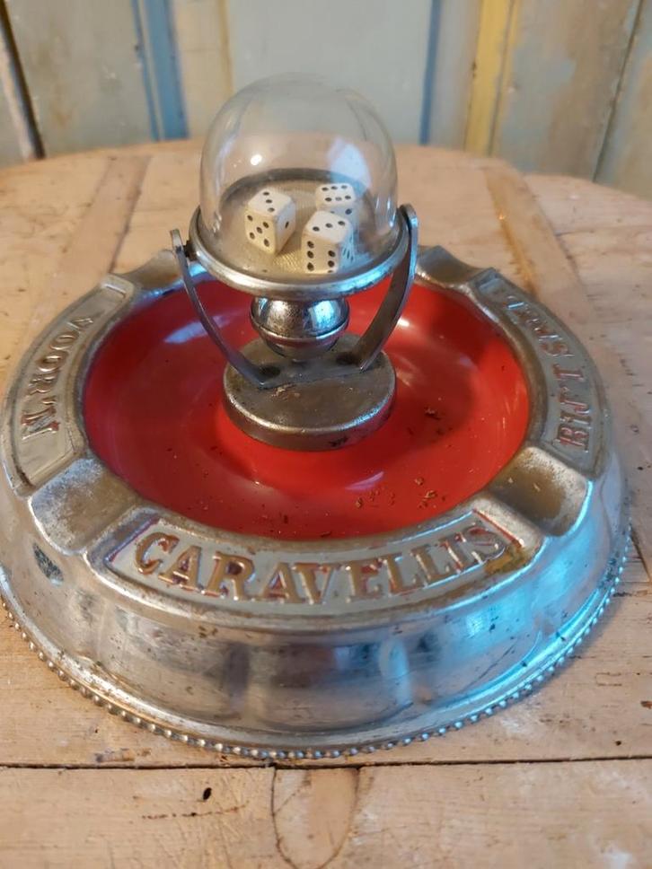 Antieke café gokkastje asbak met reclame Caravellis sigaren, Verzamelen, Merken en Reclamevoorwerpen, Gebruikt, Gebruiksvoorwerp