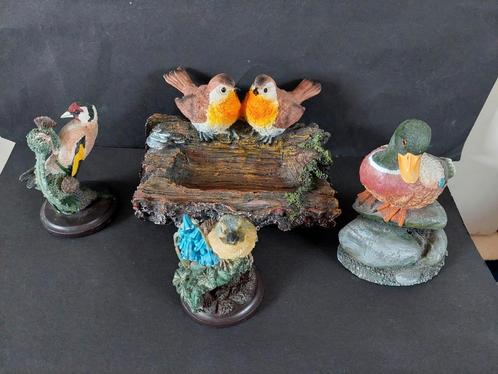 4 beeldjes met vogels, waarvan 1 waterbakje, Verzamelen, Dierenverzamelingen, Zo goed als nieuw, Beeldje of Figuurtje, Vogel, Ophalen of Verzenden