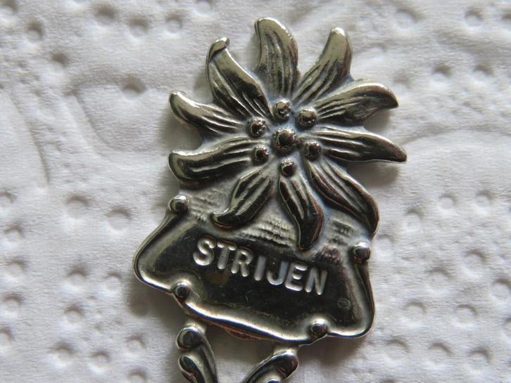 Lepeltje Strijen, afbeelding Edelweiss, Verzamelen, Porselein, Kristal en Bestek, Gebruikt, Verzenden