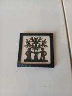 Knipkunst. Klein ingelijste huwelijksboom met m/v. 4x4cm., Antiek en Kunst, Ophalen of Verzenden