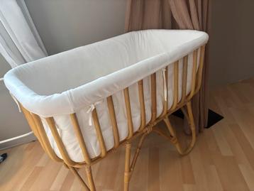 Childhome Rotan Wieg met Voering beschikbaar voor biedingen
