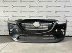 Voorbumper Mazda CX-3 MET GRILL 16W - BLACK ORIG DK8A-50031, Gebruikt, Voor, Ophalen of Verzenden, Bumper
