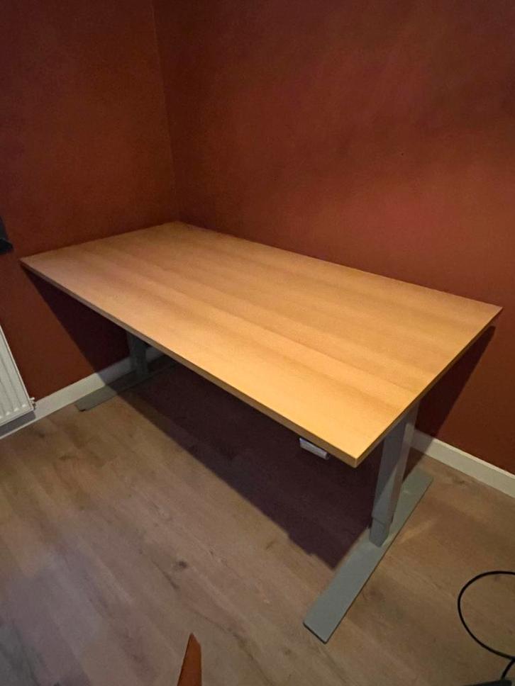 Verstelbaar Bureau 160x80cm, Huis en Inrichting, Bureaus, Gebruikt, Stabureau, In hoogte verstelbaar, Ophalen
