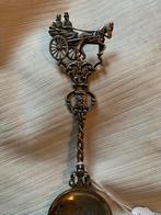 Zilveren Friesland Geboortelepel met Paard en Wagen, Ophalen of Verzenden, Zilver