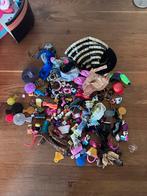 LOL poppenhuis/salon met poppen en toebehoren, Ophalen, Poppenhuis