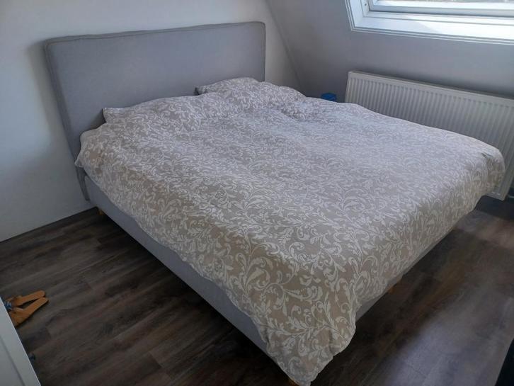 Dunvik kingsize boxspring, Huis en Inrichting, Slaapkamer | Boxsprings, Gebruikt, 180 cm, 210 cm, Tweepersoons, Beige, Ophalen