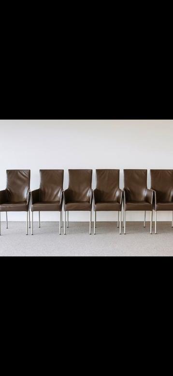 6 nette bruine lederlook stoelen  beschikbaar voor biedingen