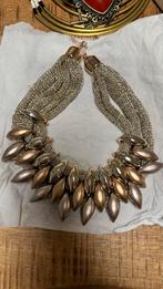 Gouden ketting met bladvormige details, Ophalen of Verzenden, Zo goed als nieuw, Goud, Overige materialen