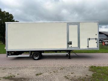 VELDHUIZEN Be oplegger gesloten 5480 kg met met laadklep 100 beschikbaar voor biedingen