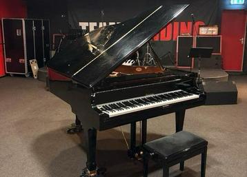 Zwarte Falcone vleugel piano - Hoogglans beschikbaar voor biedingen