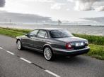 Jaguar XJR 4.2 S/C V8 396Pk TV/DVD Adaptive Cruise Youngtime, Auto's, Automaat, Gebruikt, 8 cilinders, Bedrijf