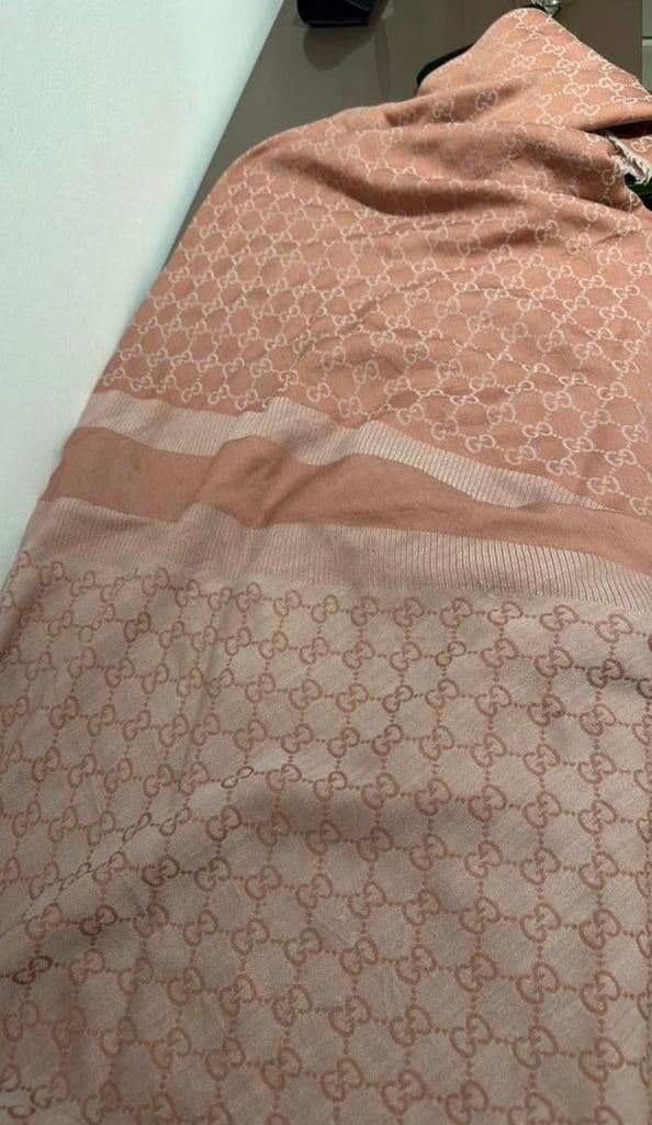 Gucci sjaal roze dames louis vuitton prada, Ophalen of Verzenden, Zo goed als nieuw