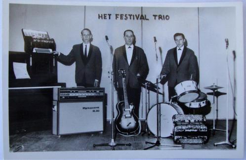 ansichtkaart / foto Noord Holland nr. 3 - Het festival Trio, Verzamelen, Ansichtkaarten | Nederland, Ongelopen, Noord-Holland