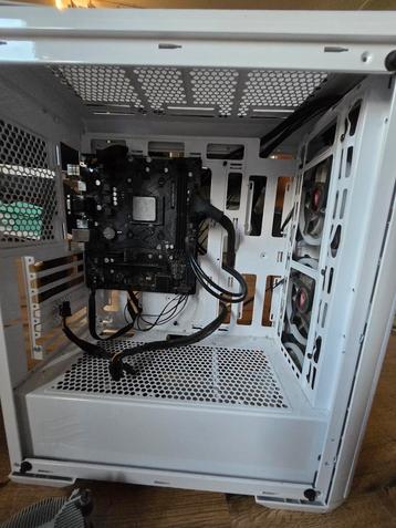 AMD CPU Koeler - Gebruikt beschikbaar voor biedingen