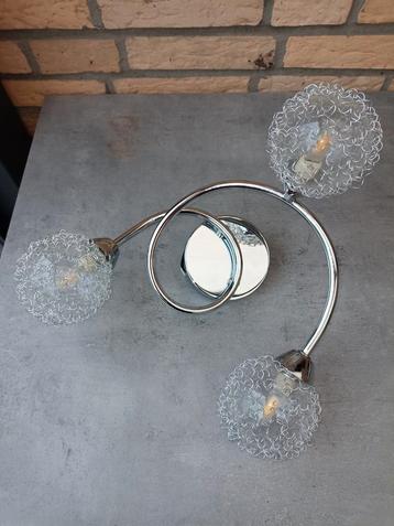 Plafondlamp beschikbaar voor biedingen