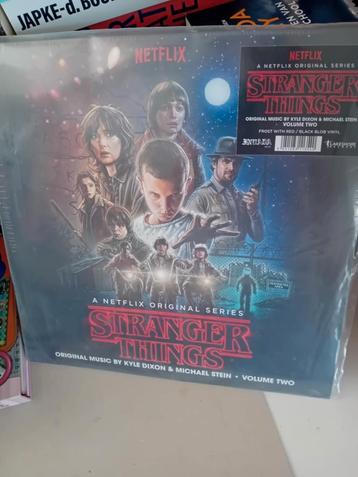 Stranger things vinyl vol 2 kyle dixon tvserie music beschikbaar voor biedingen