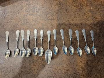 12 x zilver Biedermeier lepeltjes + bijbehorend suikerschep beschikbaar voor biedingen