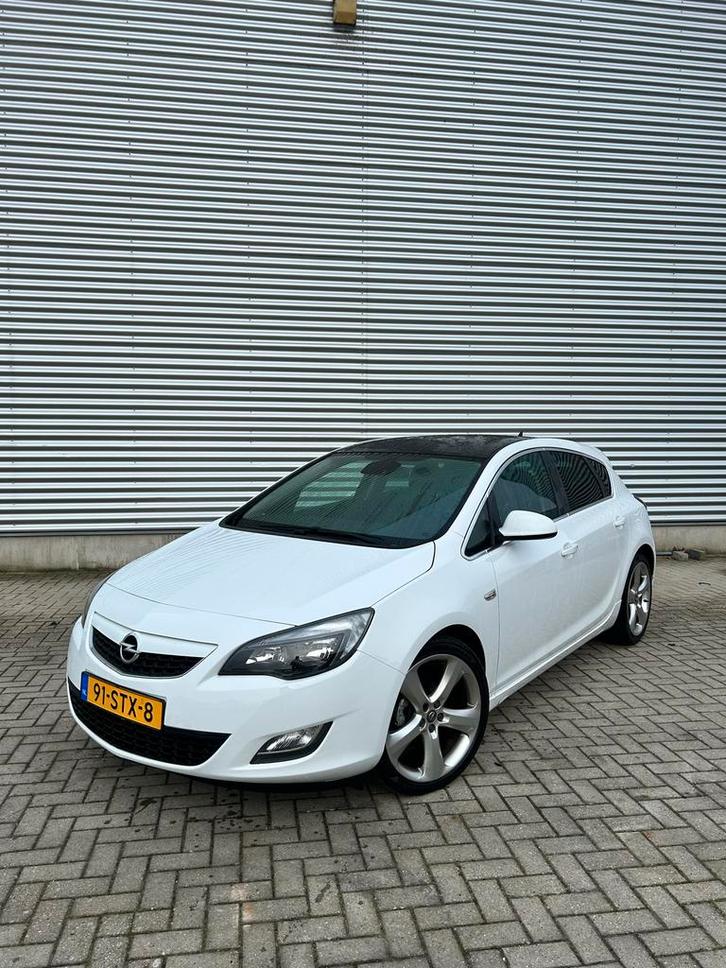 Opel Astra 1.4 Turbo GT, Auto's, Opel, Particulier, Astra, Benzine, A, Hatchback, Origineel Nederlands, Wit, Ophalen