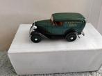 ERTL  FORD PANEL DELIVERY TRUCK  SCHAAL 1:43, Ophalen of Verzenden, Zo goed als nieuw, Auto, Overige merken