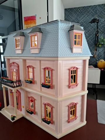 Playmobil herenhuis met 3 verdiepingen 5303 beschikbaar voor biedingen