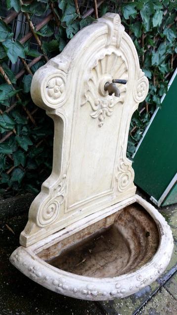 water ornament basin ( kunststof) met koperen kraan