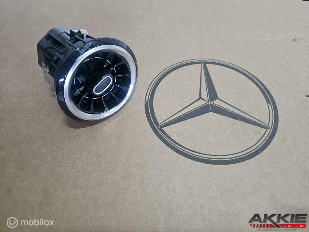 Mercedes Luchtrooster B GLA klasse W247 H247 A24783012017, Gebruikt, Ophalen of Verzenden
